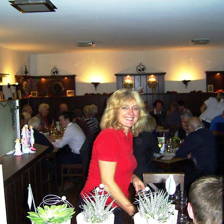 Wein-Traeume Hotel Thuengersheim Bagian luar foto