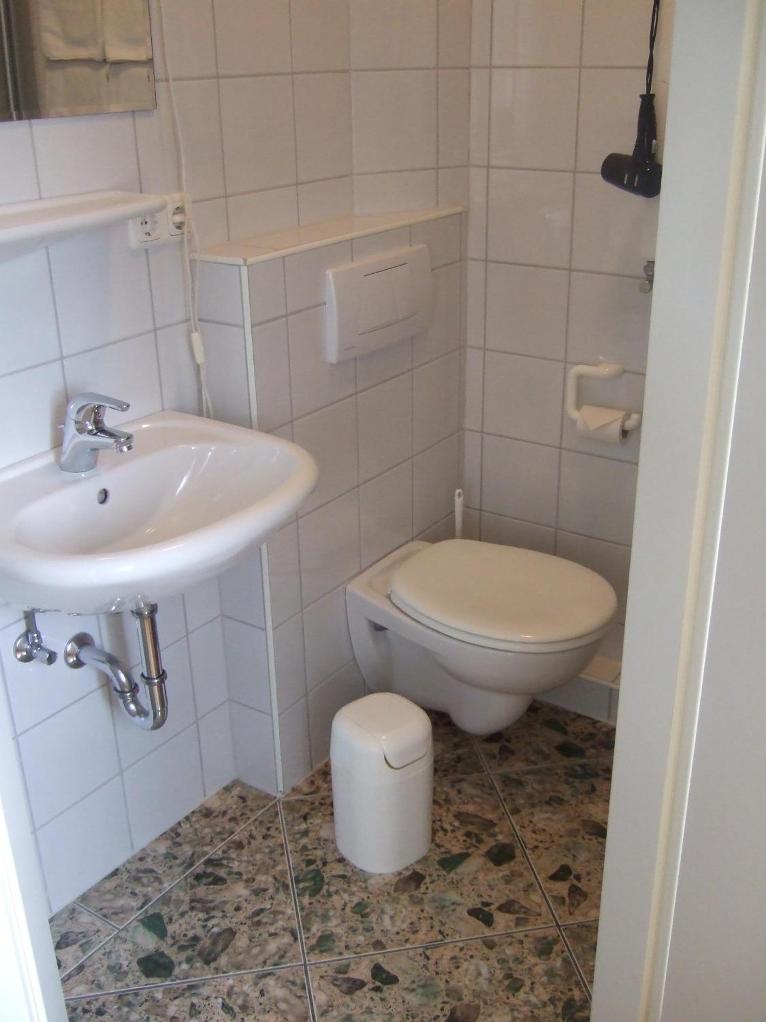 Wein-Traeume Hotel Thuengersheim Bagian luar foto